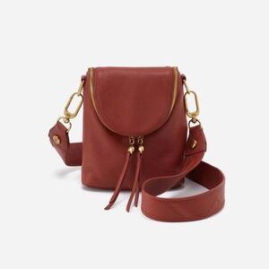 NEW HOBO women's fern crossbody bag in rust